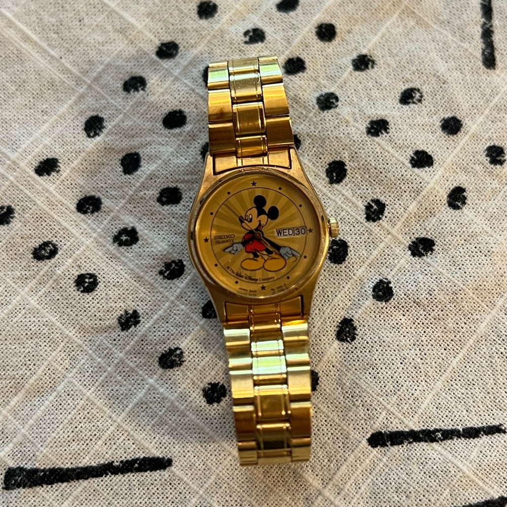 Seiko Quartz 1980s Gold Mickey Mouse Watch